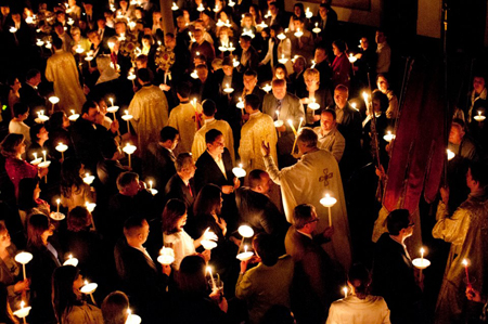 Pascha procession with candles