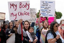 women protesting for abortion